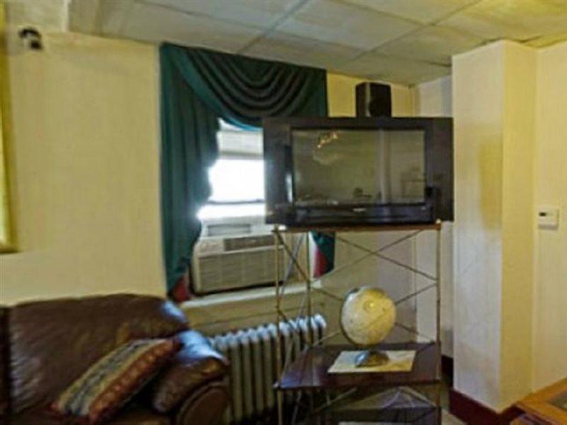 Americas Best Value Inn 디어본 외부 사진