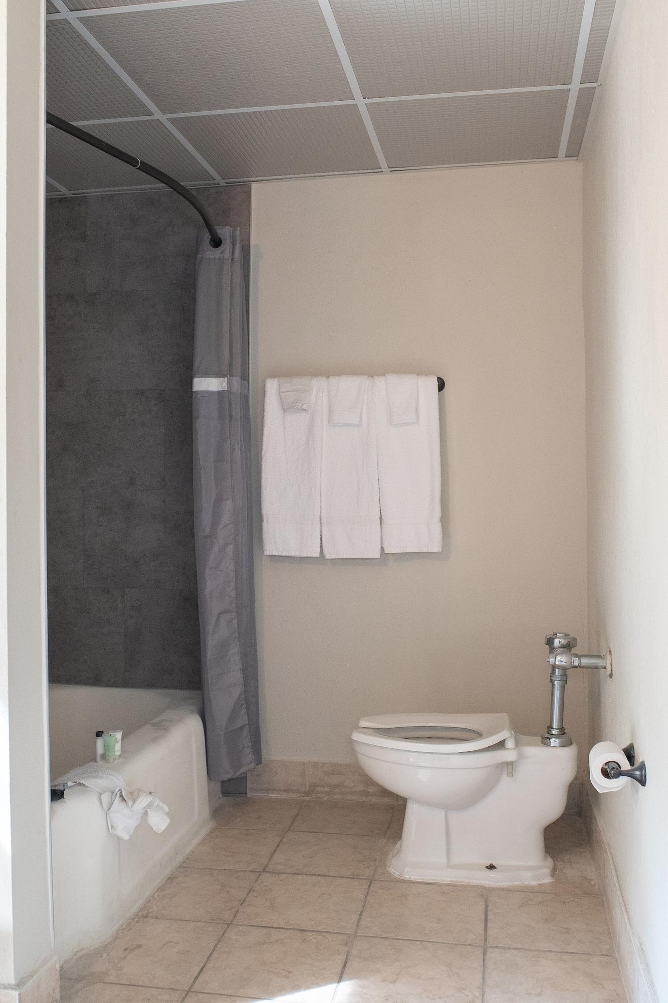 Americas Best Value Inn 디어본 외부 사진