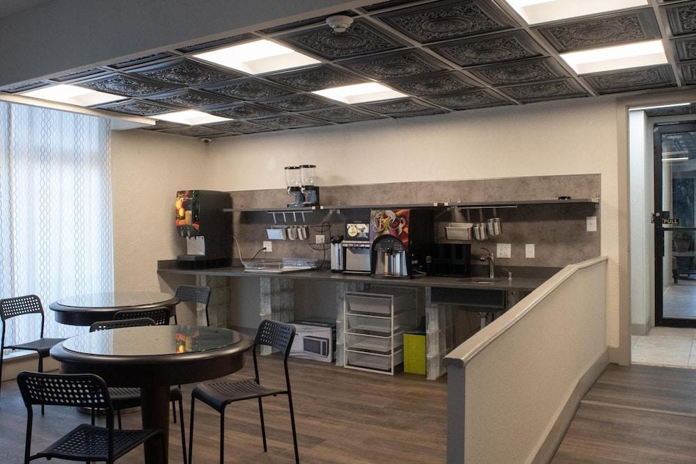 Americas Best Value Inn 디어본 외부 사진